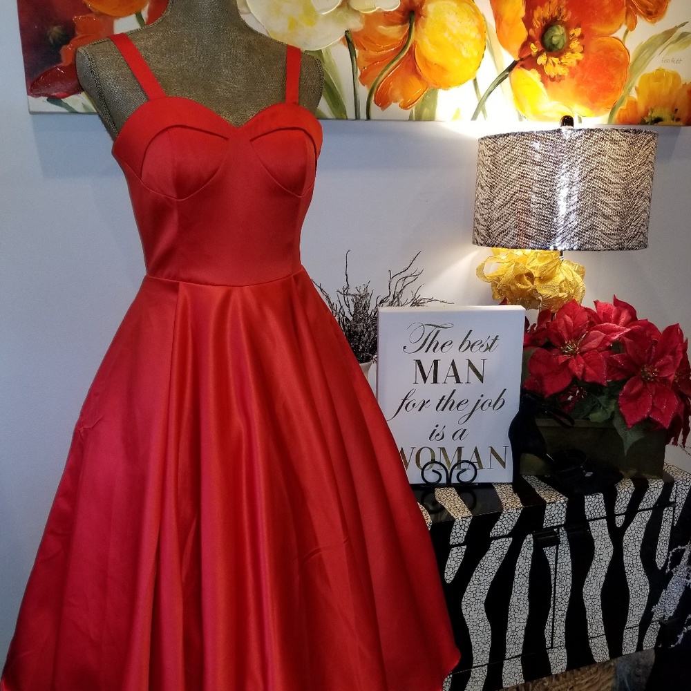 😍Gorgeous Red Satin 50s Style Swing Dress